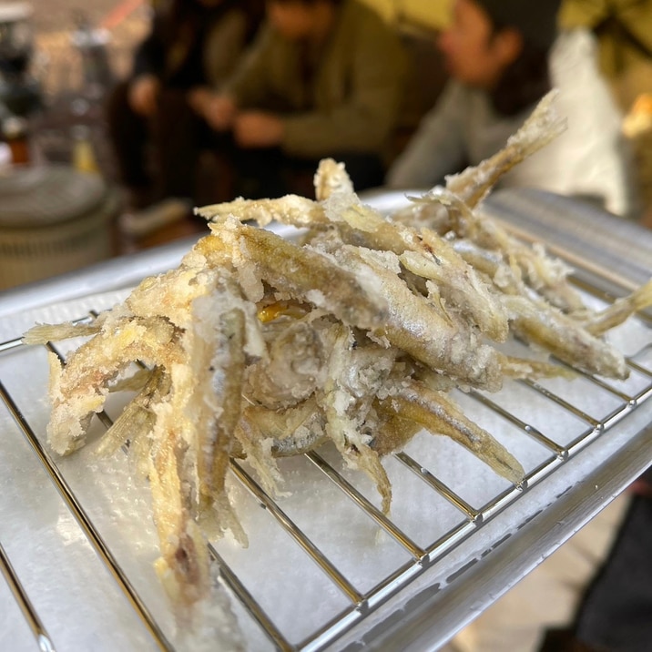 わかさぎの唐揚げ/片栗粉と薄力粉でサクッと!